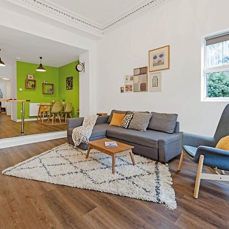 Cheerful Stays: Spacious Flat In Vibrant Leith EDI Kültér fotó