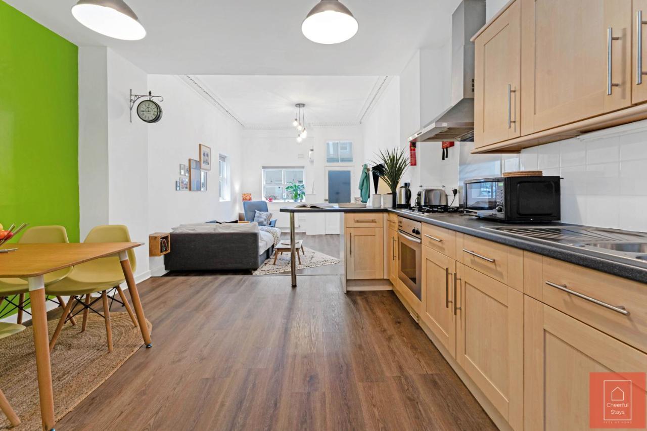 Cheerful Stays: Spacious Flat In Vibrant Leith EDI Kültér fotó