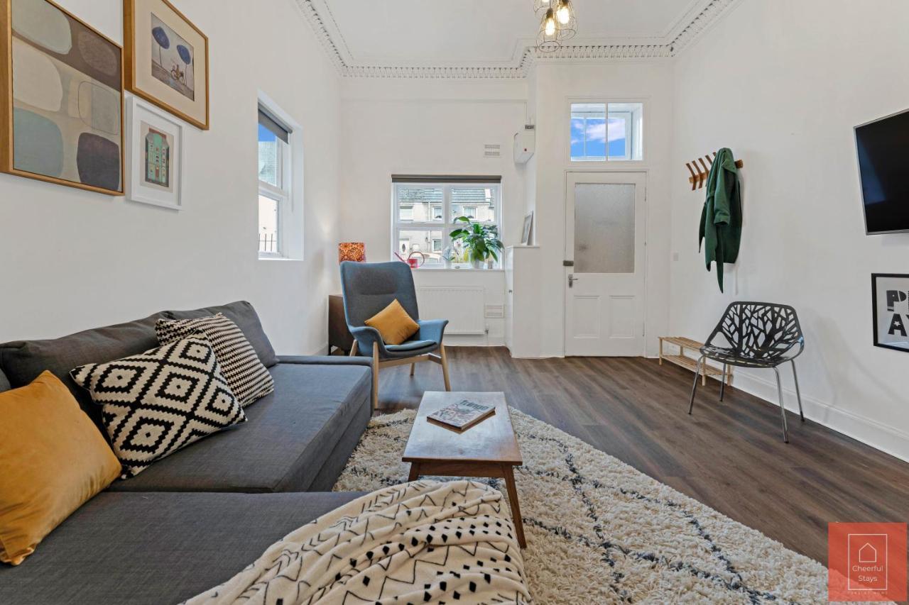 Cheerful Stays: Spacious Flat In Vibrant Leith EDI Kültér fotó