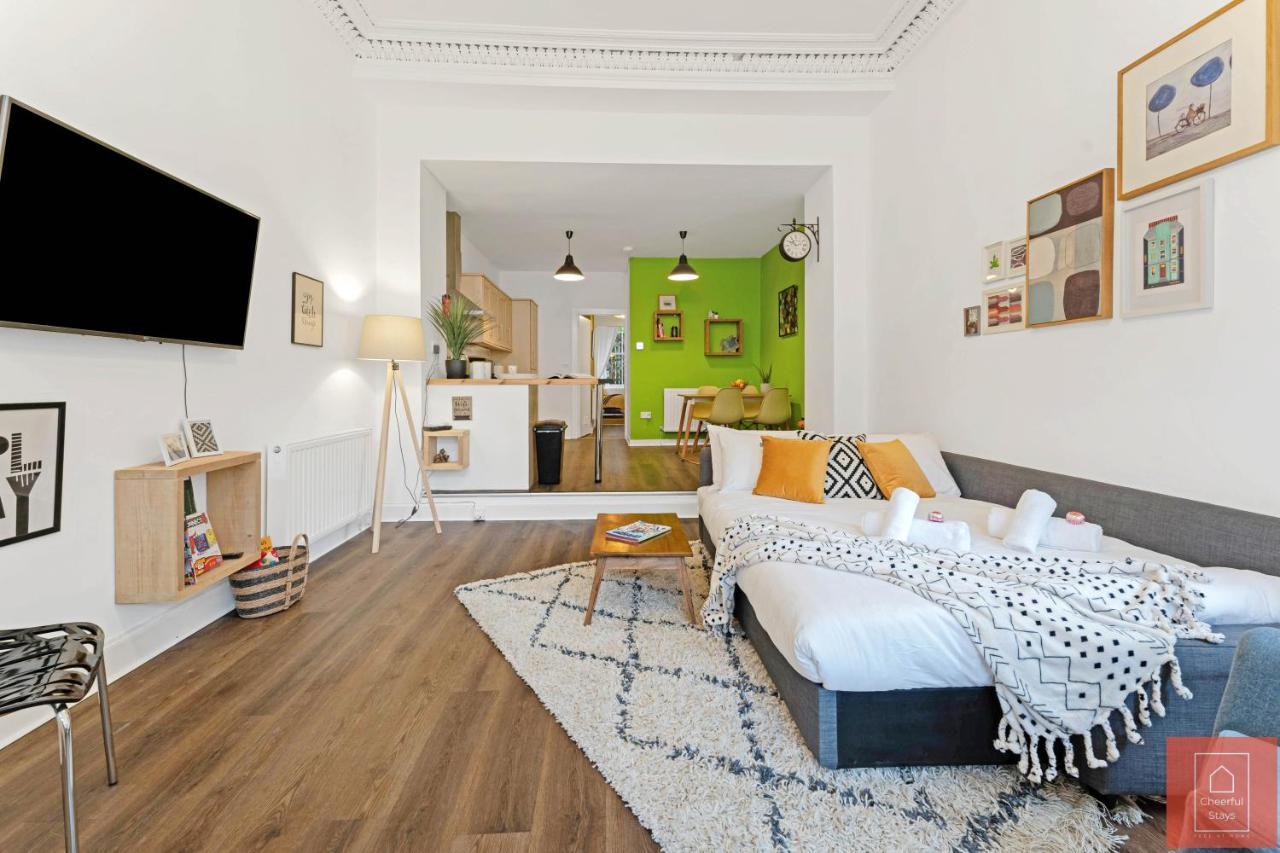 Cheerful Stays: Spacious Flat In Vibrant Leith EDI Kültér fotó
